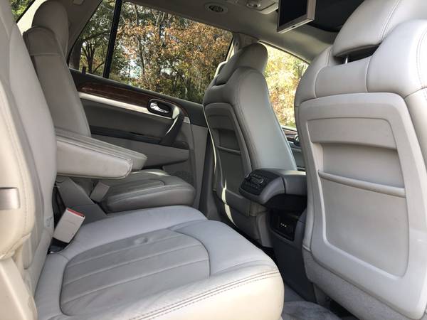 2010 BUICK ENCLAVE FULLY LOADED - cars & trucks - by owner - vehicle... for sale in Nashville, AR – photo 18