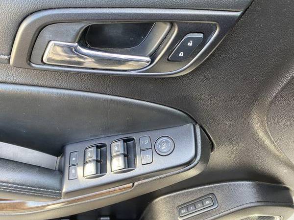 2016 Chevrolet Chevy Suburban LT Sport Utility 4D 100s to pick for sale in Fremont, NE – photo 16