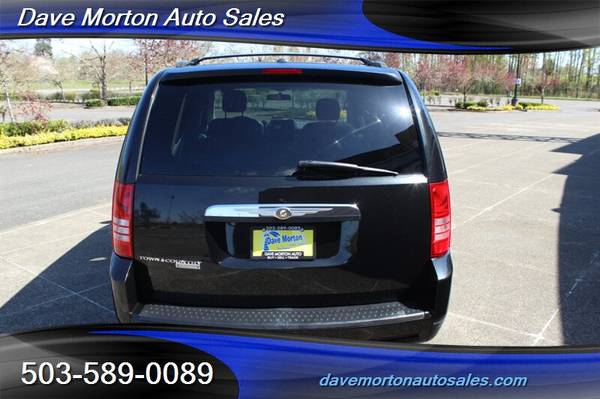 2008 Chrysler Town & Country Touring - - by dealer for sale in Salem, OR – photo 8