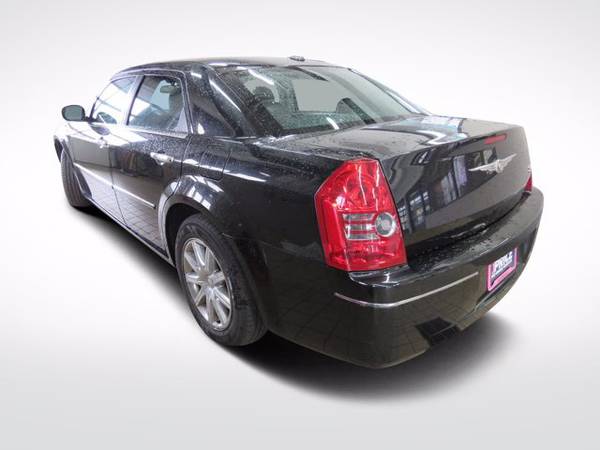 2010 Chrysler 300 Touring Signature SKU:AH221570 Sedan - cars &... for sale in White Bear Lake, MN – photo 7