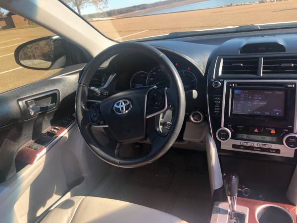 2013 Toyota Camry XLE - cars & trucks - by owner - vehicle... for sale in Pope, TN – photo 4
