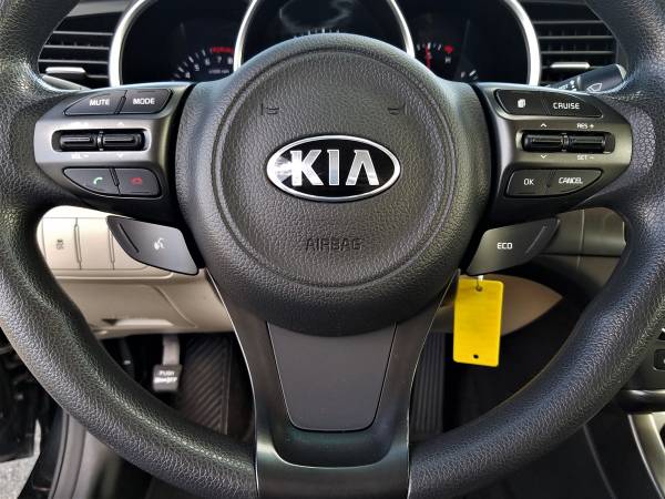 2015 Kia Optima LX 2-OWNR, BLUETOOTH/XM, GAS SAVER Sporty Sedan! for sale in Grants Pass, OR – photo 13