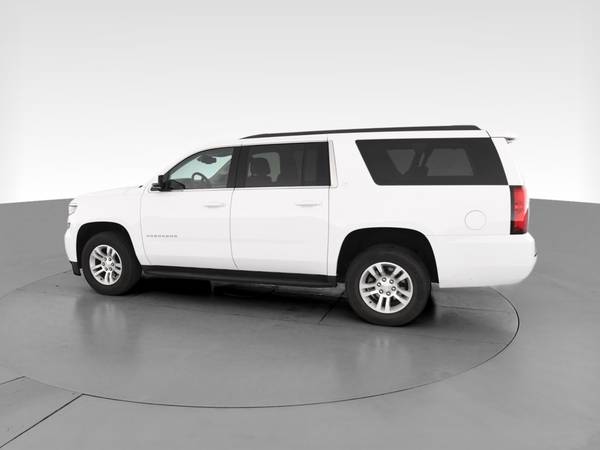 2020 Chevy Chevrolet Suburban LT Sport Utility 4D suv White -... for sale in Fort Myers, FL – photo 6