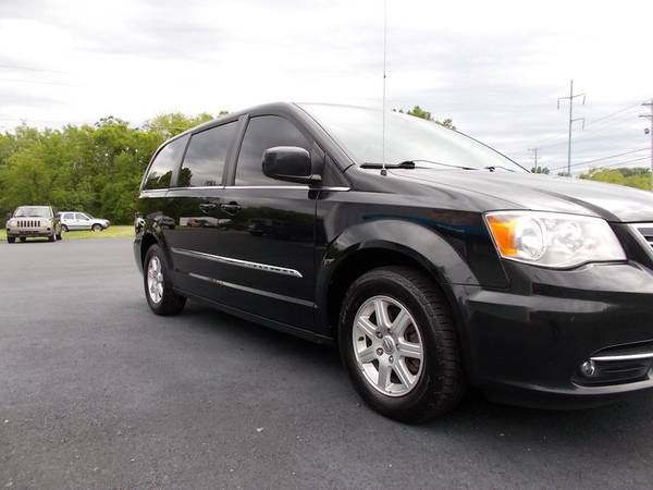 2011 Chrysler Town Country Touring - - by for sale in Shelbyville, AL – photo 9