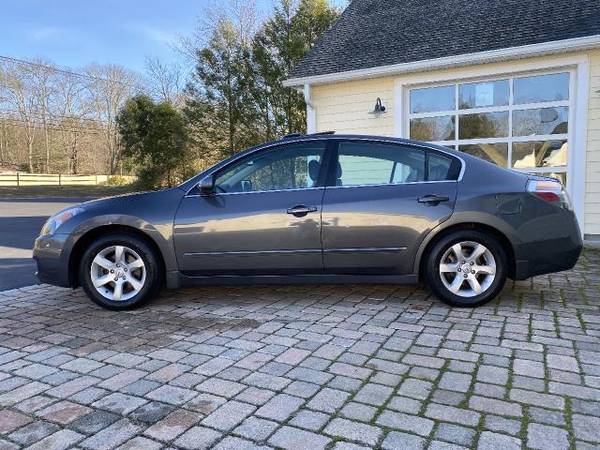 2008 Nissan Altima 2.5 SL - cars & trucks - by dealer - vehicle... for sale in Richmond, RI – photo 2
