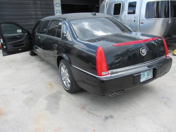 2011 cadilac DTS 12Kmile superior coach 6 door limo funeral car for sale in Hollywood, AL – photo 4