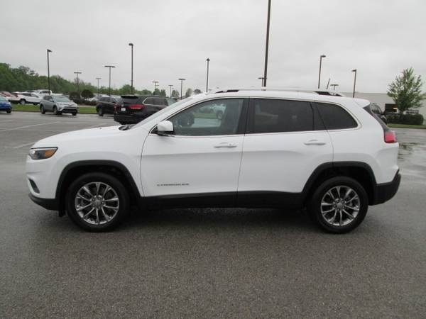 2020 Jeep Cherokee Latitude Plus suv Bright White Clearcoat - cars & for sale in ROGERS, AR – photo 8
