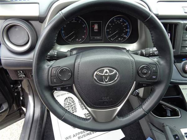 2018 Toyota RAV4 XLE 4X4 SUV 2.5L 4 cyl 31395 miles for sale in Wautoma, WI – photo 14