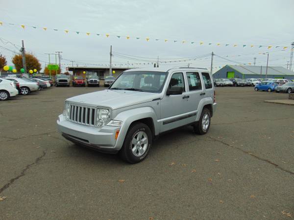 2012 JEEP LIBERTY 4WD - cars & trucks - by dealer - vehicle... for sale in Eugene, OR – photo 6