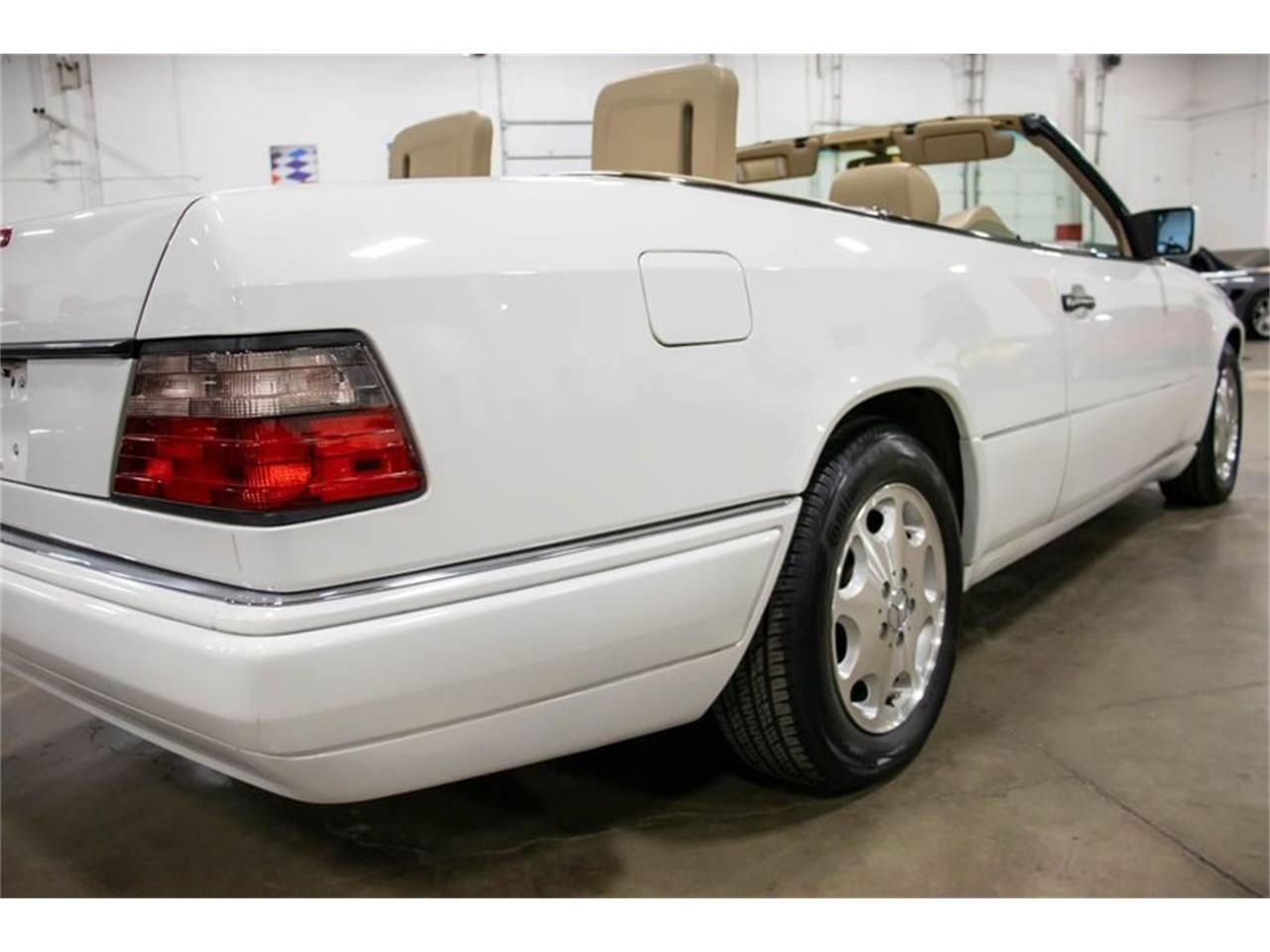 1995 Mercedes-Benz E320 for sale in Kentwood, MI – photo 24