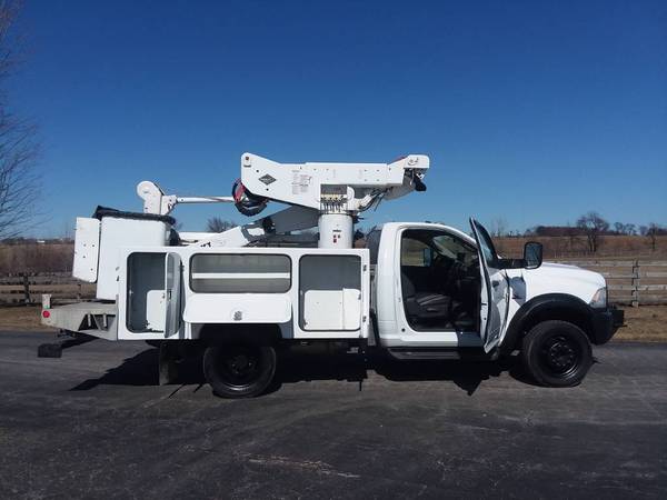 2012 Dodge Ram 5500 41 4x4 Diesel Bucket Truck Material Handling for sale in Gilberts, WI – photo 10