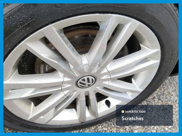2015 VW Volkswagen Golf TDI SE Hatchback Sedan 4D sedan Silver for sale in Ronkonkoma, NY – photo 17