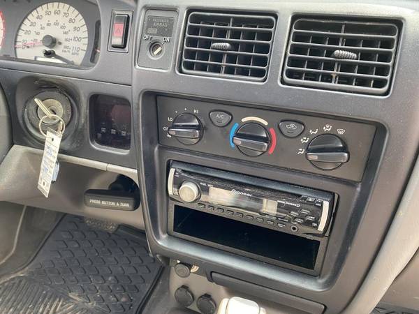2002 Toyota Tacoma PreRunner V6 2dr Xtracab 2WD SB - DWN PAYMENT LOW for sale in Cumming, GA – photo 14