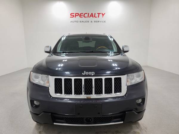 2012 Jeep Grand Cherokee Overland! 4WD! Nav! Moon! Htd & Cld Seats! for sale in Suamico, WI – photo 4