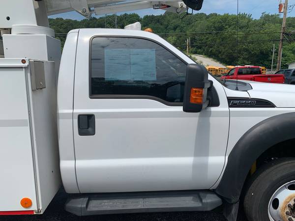 Bucket Utility Trucks - 2012 Ford F-550 - LOW MILES for sale in Kimmswick, MN – photo 8