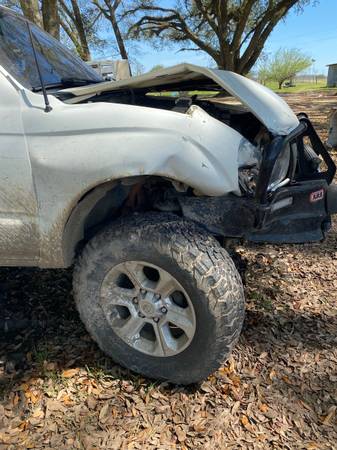 Wrecked 1997 Toyota Tacoma for sale in Graceville, AL – photo 4