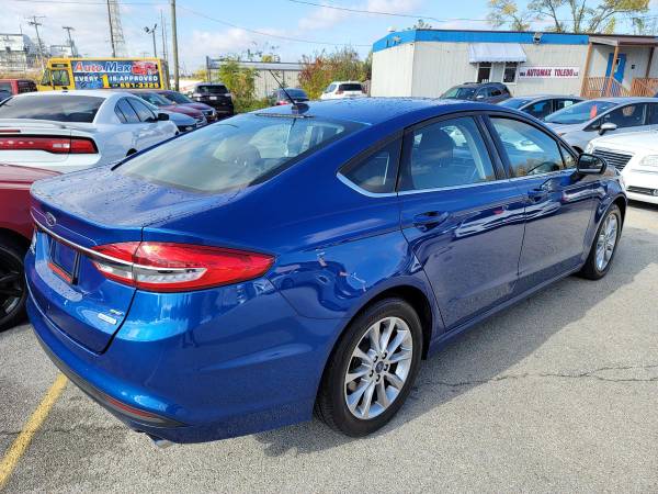 2017 Ford Fusion SE - Guaranteed Approval-Drive Away Today! - cars & for sale in Oregon, OH – photo 4
