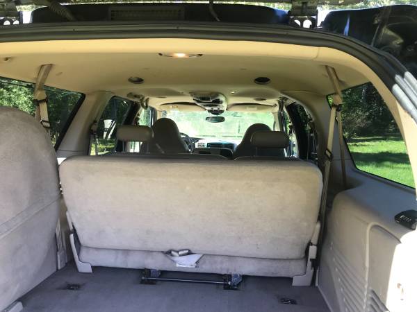 9 Seatbelts & Toy Hauler - 2000 Ford Excursion - - by for sale in Carnation, WA – photo 14