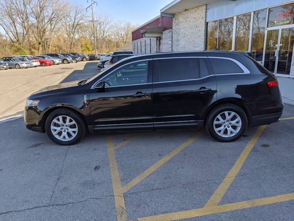 2010 Lincoln MKT - cars & trucks - by dealer - vehicle automotive sale for sale in Evansdale, IA – photo 3