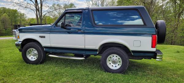 1994 Ford Bronco XLT 4x4 For Sale for sale in Cynthiana, KY – photo 2