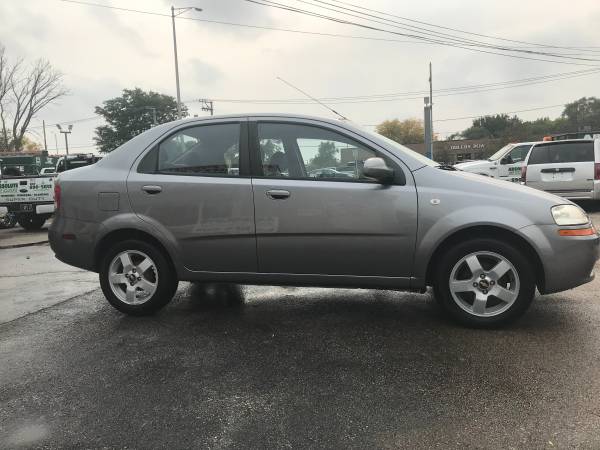 2006 CHEVROLET AVEO - GREAT ON FUEL RUNS AND DRIVES GREAT - ONLY 90K... for sale in Palatine, IL – photo 5