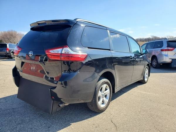 Handicap Wheelchair conversion 2018 Toyota Sienna LE Mobility - cars... for sale in Zumbrota, SC – photo 12