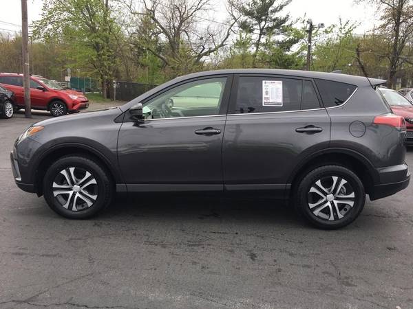 2018 Toyota RAV4 LE - - by dealer - vehicle automotive for sale in Maple Shade, NJ – photo 11