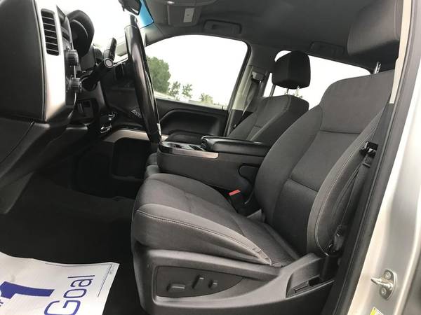 2018 Chevrolet Chevy 1500 LT crew cab short box power seat 4x4 *Call... for sale in Wheat Ridge, CO – photo 10