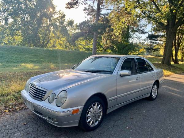 2000 Mercedes Benz E320!! Beautiful vehicle!!! - cars & trucks - by... for sale in Elizabeth, NY – photo 15