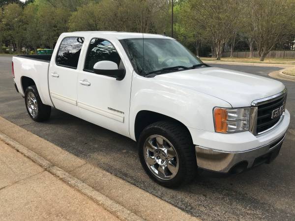 2010 GMC SIERRA 1500 SLT - SUPER CLEAN/0 ACC/NEEDS NOTHING - cars & for sale in Peachtree Corners, GA – photo 6