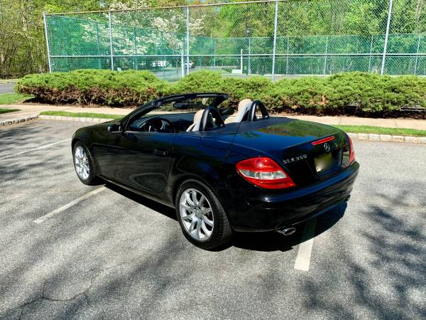 2005 Black Diamond Mercedes Benz SLK 350 Hard Top Convertible Mint for sale in Other, PA – photo 2