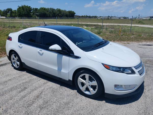 2012 Chevy Volt Hybrid Hackback GORGEOUS ONE-OWNER - cars & for sale in Clearwater, FL – photo 11