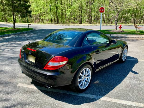 2005 Black Diamond Mercedes Benz SLK 350 Hard Top Convertible Mint for sale in Other, PA – photo 11