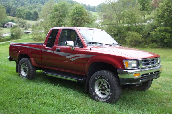 1992 Toyota Pickup Extended Cab SR-5 for sale in Upperglade, WV – photo 8