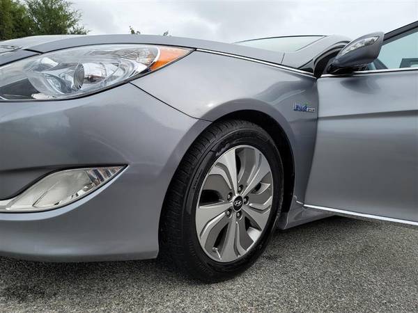 2014 HYUNDAI SONATA HYBRID Limited $995 Down Payment - cars & trucks... for sale in Temple Hills, District Of Columbia – photo 21