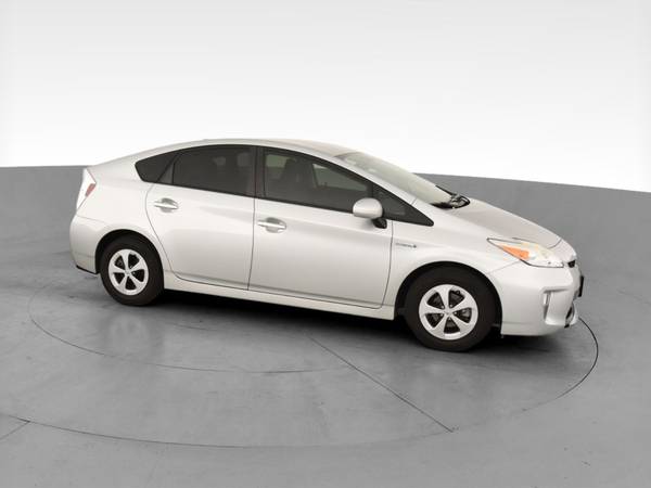 2013 Toyota Prius Three Hatchback 4D hatchback Silver - FINANCE... for sale in Bakersfield, CA – photo 14
