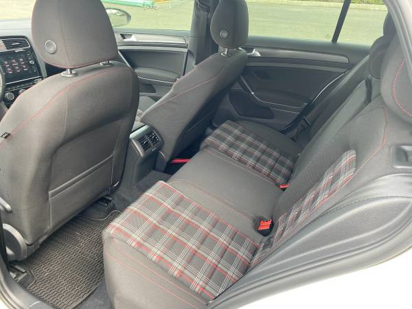 2018 Volkswagen GTI SE, 6 Speed Manual, Sunroof, Heated Seats, 19K! for sale in Milton, WA – photo 11