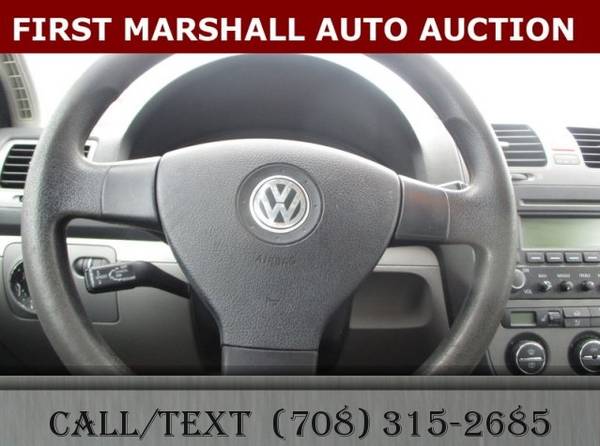 2005 Volkswagen Jetta Sedan A5 2.5L - First Marshall Auto Auction for sale in Harvey, IL – photo 3