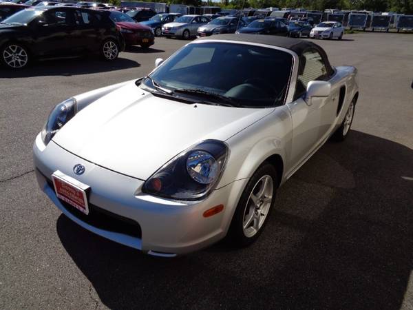 2001 Toyota MR2 Spyder Convert * ONLY 13K MILES * 5 SPEED * LIKE NEW * for sale in Brockport, NY – photo 11