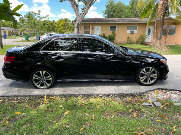 2016 Mercedes benz C300 - - by dealer - vehicle for sale in Hollywood, FL – photo 4