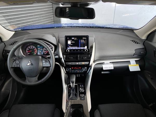 2022 Mitsubishi Eclipse Cross 4x4 4WD SE SUV - - by for sale in Milwaukie, OR – photo 21