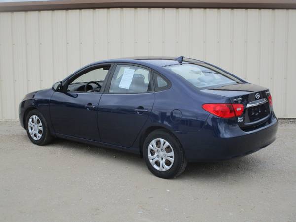 2010 Hyundai Elantra SE - - by dealer - vehicle for sale in Wilmington, OH – photo 5