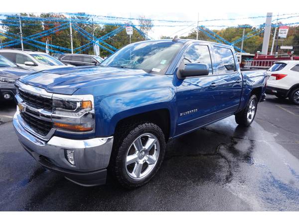 2016 Chevrolet Chevy Silverado 1500 4WD Crew Cab 143.5 LT w/1LT -... for sale in Knoxville, TN – photo 4