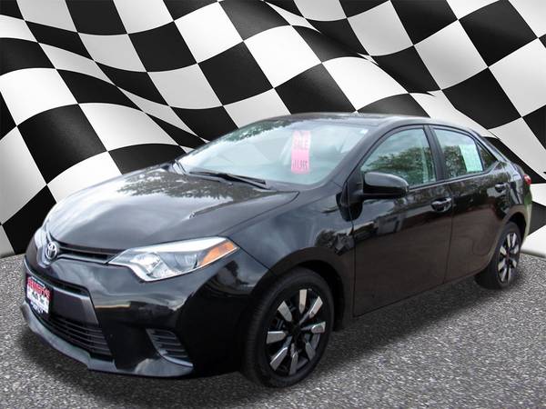 2015 Toyota Corolla LE - cars & trucks - by dealer - vehicle... for sale in Neenah, WI – photo 2