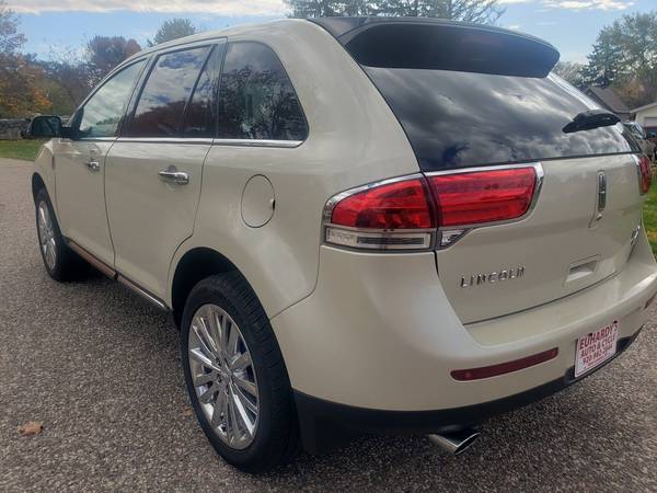 2015 Lincoln MKX SUV - cars & trucks - by dealer - vehicle... for sale in New London, WI – photo 3