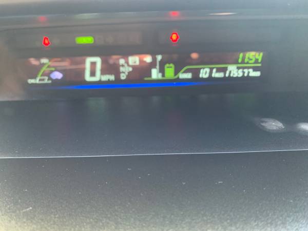 Toyota Prius V 2012 Hybrid - cars & trucks - by owner - vehicle... for sale in Clarendon Hills, IL – photo 8