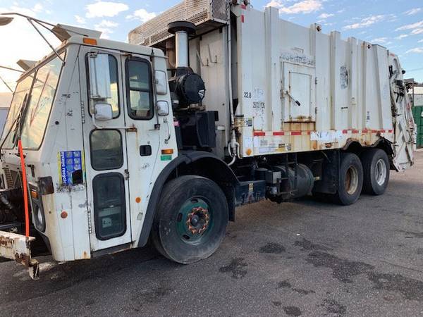 2009 Mack LEU-613 TWIN HOPPER REAR LOADER GARBAGE TRUC - cars & for sale in Other, Other