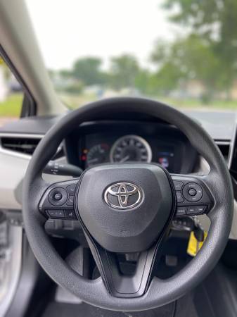 2020 Toyota Corolla LE // CLEAN TITLE // 1 Owner - cars & trucks -... for sale in Hollywood, FL – photo 12