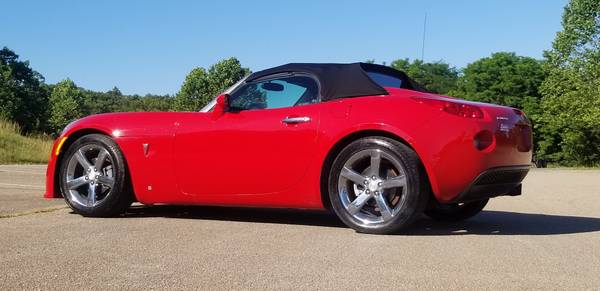 **** 2006 PONTIAC SOLSTICE CONVERTIBLE **** - cars & trucks - by... for sale in Osage Beach, MO – photo 5
