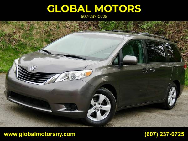 2011 Toyota Sienna LE 8-Passenger Dependable Quality Van Back for sale in binghamton, NY
